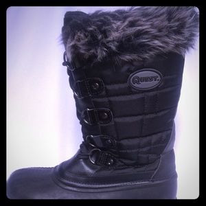 Quest weather proof boot with faux fur trim